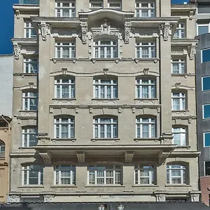 Hotell Alpek ***